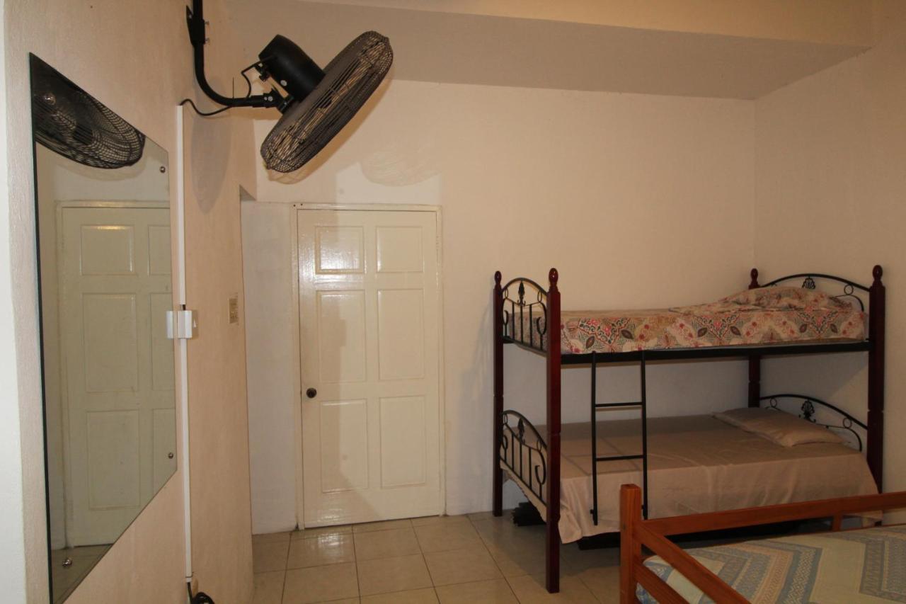 Belleh23 Kingston Creative Guesthouse ภายนอก รูปภาพ